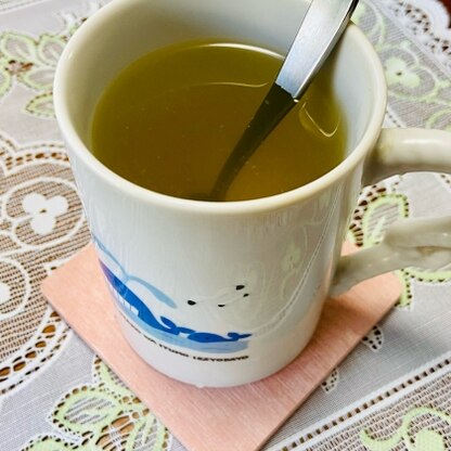 玄米茶の香ばしさとママレードの酸味が新鮮で、とても美味しかったです。毎日普通の玄米茶ばかりも飽きるので、良い気分転換になりました。風邪や喉にも効きそうな感じです